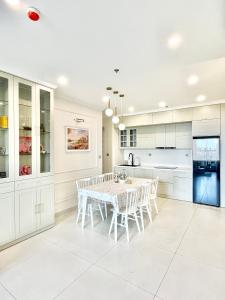 Licity Cosy Apartment near Old Quarter Hanoi 100m2