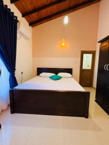 Kanapathiy Rest House