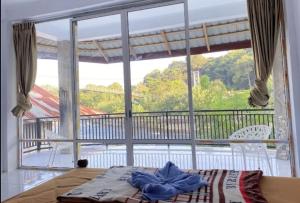 Tiga dara guest house & jungle trekking bukit Lawang