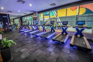 30th Floor, Sky Views, Balcony, Pool, Gym, Spa
