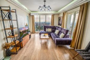 30th Floor, Sky Views, Balcony, Pool, Gym, Spa