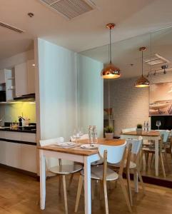 Perfect Location Direct Skywalk to BTS Thong