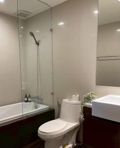 Perfect Location Direct Skywalk to BTS Thong