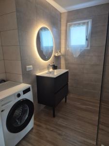 Gîte Un instant de rêve à Dorlisheim, piscine intérieure chauffée, sauna