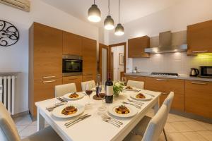 SanSiro75 large three-rooms apartment