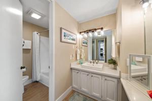 Lahaina Shores PH4 · LS PH4 Breathtaking Panoramic Mountain View