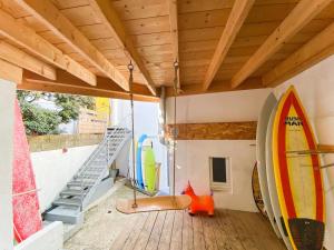 Koala Surf House, en bord dOcéan, planches de surf et skates à disposition