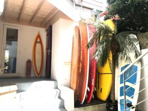 Koala Surf House, en bord dOcéan, planches de surf et skates à disposition