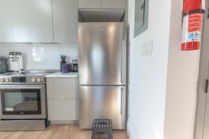 Industrial Style Brooklyn Retreat w Balcony