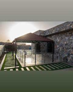 SLASEL JABAL SHAMS HOUsE