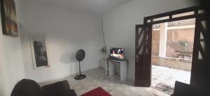 Casa a 50 metros da praia, simples com ótimo custo benefício - Mucuri, Ba