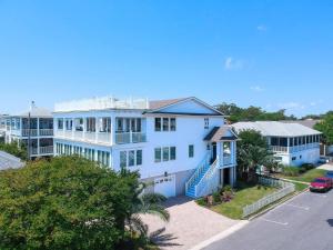 Tenth Street Retreat