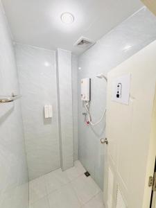 Demi Cafe and Hostel