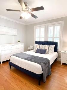 Amazing Cottage with Great Sights in Charlotte, North Carolina