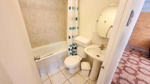 11-3 Depto amoblado y equipado a pasos de la playa Arica!!