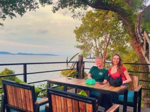 The Cliff Hostel, MPay Bay