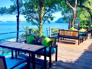 The Cliff Hostel, MPay Bay