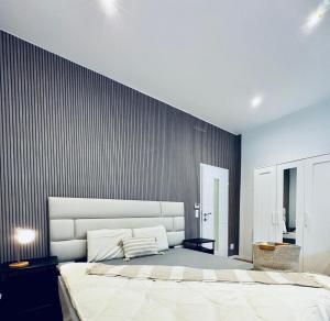 Comfy 1-Bedroom Apartment, 12 Minutes from Central Area