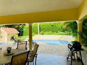 Hispaniola 3 bed, 3 bath Villa with pool & jacuzzi