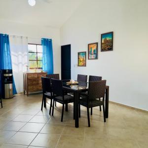 Hispaniola 3 bed, 3 bath Villa with pool & jacuzzi