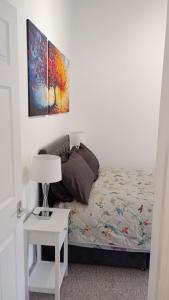 Central Glastonbury Apartment