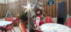 PARIS AUTHENTIC HOUSE studio with green courtyard 12 rue labourse Gentilly 94250