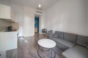 FRGK Goujon 1BR Design 300m Palais & Beaches AC & Ultra-Fast Wi-Fi