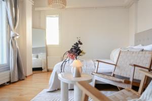 Calm City Studio By BookLapland