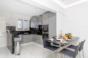 Prestige Azur YourHostHelper