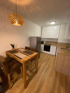 Nowy Apartament 5 Osob dobra lokalizacja 1 min z S6 300 m ul Franciszkanska