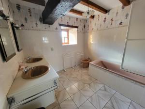 Le Logis dAliénor - Baie du Mont St-Michel