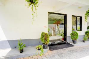 Hotel O The X and Z Hotel