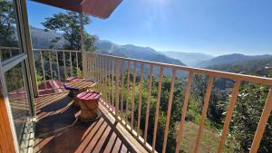 TREE HOUSE BY THE CITY ESCAPE