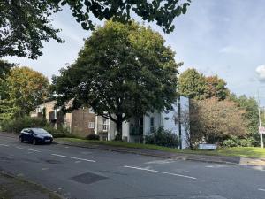 Short stay room in Cardiff