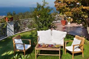 AMORE RENTALS - Villa Auxilia