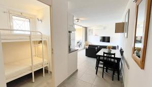 Appartement 6 personnes - vue mer Baie de Cannes - Théoule sur mer - BESNARD