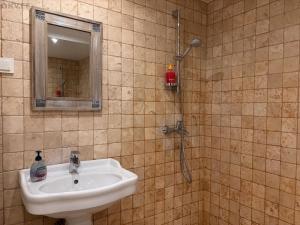 Free Parking l Everything nearby