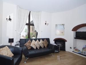 5 Torwood Gables