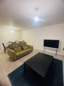 Home 4 Home short stay