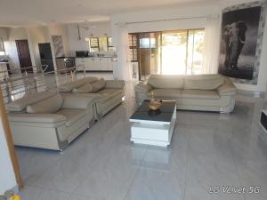 Ocean View Road Villas