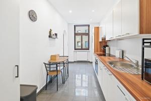 Bernhards Apartment Flurschützstraße