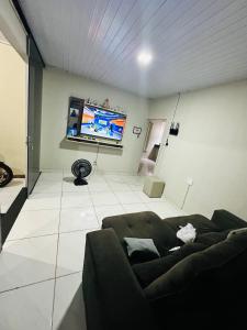 Casa com quarto privativo para cop 30