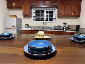 Blue Hole Breeze 5mins Blue Hole 10mins Beach