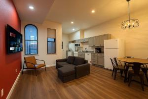 Soulard King Loft near Anheuser-Busch Brewery