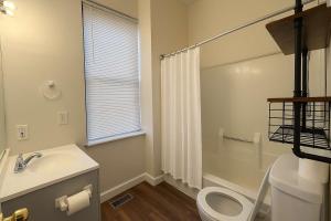 Soulard King Loft near Anheuser-Busch Brewery