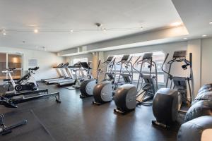 Charming 1-bedroom apartment in lovely SF with ensuite laundry