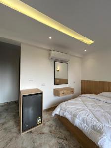 Nakhil Pyramids Resort