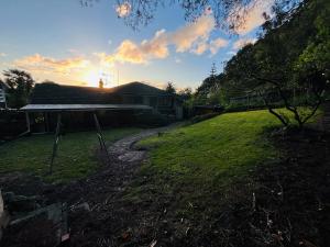 Quiet 3BR Family Home with Parking South Auckland