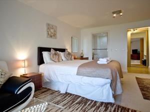 Fistral View At Bredon Court