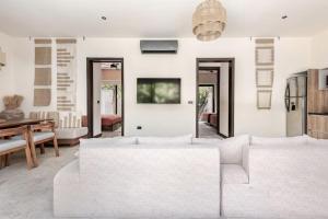 Enchanting 4BR VillaΔ Pool& RooftopΔPrime location